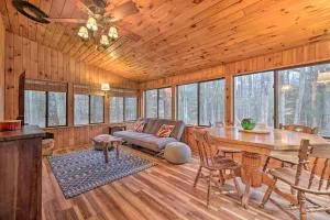 Furnished Deck and Fire Pit Lake Wallenpaupack Home - Hamlin