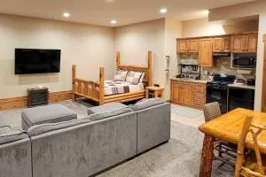 Adventurers Studio about 20 Mi to West Yellowstone! - Three River Junction