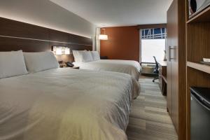 Holiday Inn Express Voorhees Mt. Laurel by IHG