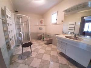 Maisons de vacances Gite Esse, 5 pieces, 10 personnes - FR-1-653-67 : photos des chambres