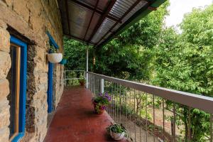 Vista Hostel Jeolikote, Nainital