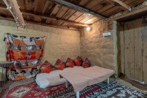 Vista Hostel Jeolikote, Nainital