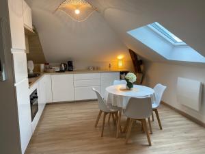 Chez Gustave charmant T2, 4 min place Ducale