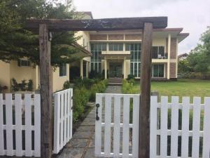 San Kamphaeng Classic Home