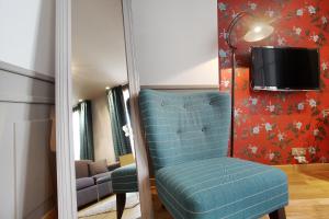 Hotels Le Robinet d'Or : Suite Familiale