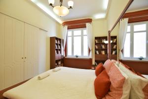 Ultra central apartment at Synagogue