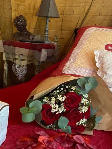 Chalets LA CACHETTE ROMANTIQUE DU Jardin : photos des chambres