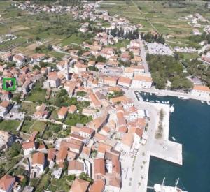 Duplex apartment in the center of Jelsa, Hvar