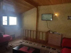 apartment megi - Kʼumlistsʼikhe