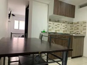 Apartaestudio de la 80 por el Titán Plaza 101 - Segovia