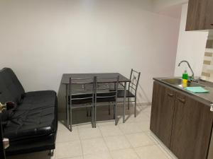 Apartaestudio de la 80 por el Titán Plaza 101