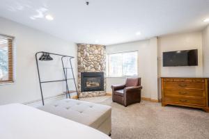 Powder Hound 1 Bedroom Brighton Chalet