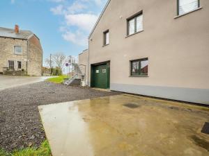 Holiday home in Wallonie with garden