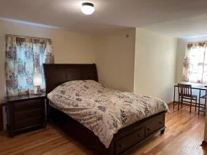 J1 Pleasant Room near Rutgers U, hospitals - Sixmile Run