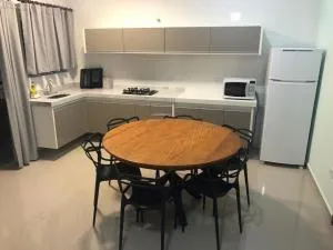 Apartamento aconchegante em frente à praia. - Ilha Maranduva