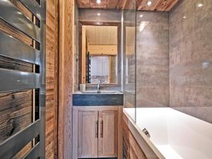 Duplex confortable avec conciergerie à Méribel - FR-1-613-9