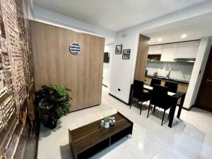 Apto moderno y cómodo cerca del Mall Las Brisas