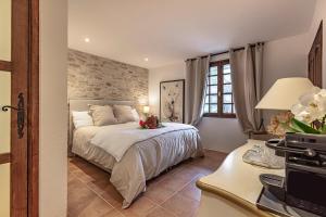 Sejours chez l'habitant Bastide Aina SPA et piscine : photos des chambres