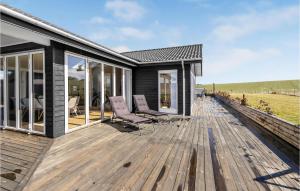 Amazing Home In Slagelse With Kitchen