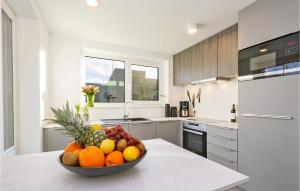 Cozy Home In Lembruchdümmer See