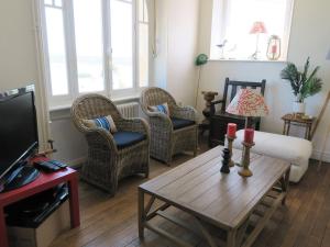 Maisons de vacances Maison Perros-Guirec, 6 pieces, 8 personnes - FR-1-368-246 : photos des chambres