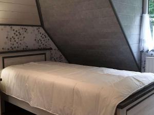 Maisons de vacances Maison renovee pierre, jardin, WIFI, 400m mer, St Quay-Perros - FR-1-368-258 : photos des chambres