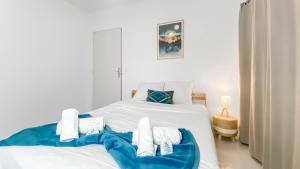 Appartements HOMEY LA COLOC BRILLANT - Colocation haut de gamme de 3 chambres uniques et privees / Proche centre-ville et transports en commun / Balcons / Wifi gratuit : photos des chambres