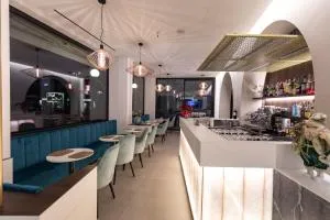 德纳尼酒店 - 耶西