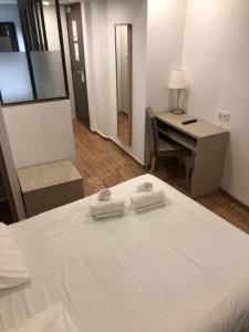 Hotels Hotel Saint Roch Montpellier Centre : photos des chambres