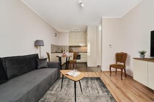 Na Szańcach Apartment with Balcony by Renters