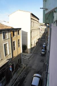 Sejours chez l'habitant Chambre Coeur de Ville : Chambre Familiale avec Salle de Bains Privative