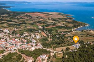 Deneris - App with Private Pool