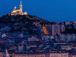 Hotels Mercure Marseille Canebiere Vieux-Port : photos des chambres