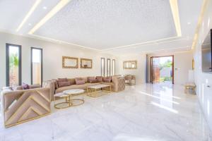 Villa Hawai, ss vis à vis avec espace de sport , piscine Chauffée