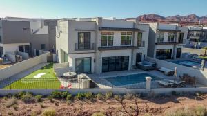 Birdie On The 8th 2174- 7 Bedroom, Private Pool, Hot Tub - Ubytování bez kategorie ve městě Washington