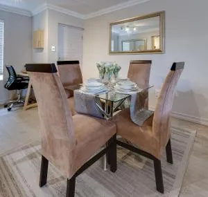 RAD STAYS - 26 Madison Palms East 112 North Road Sandown - Sandown