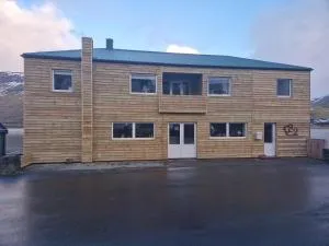 Guesthouse Hugo - Mykines