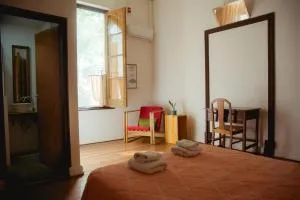 Portón Rojo - Pueblo Liebig