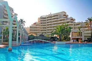 "VIVE BENAL BEACH" estudio 3124 con parque acuático, primera linea de playa