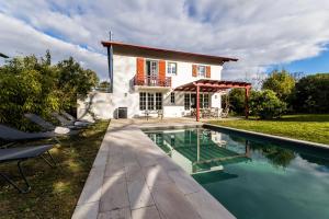 Villas LAKEVIEW KEYWEEK Villa with Pool Garden and Terrace in Biarritz : photos des chambres