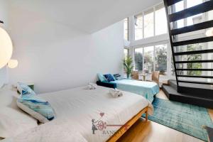 CENTRAL & BRIGHT Apartment on two floors TURQUOISE -By EasyLife Swiss