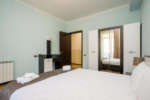 Rustaveli Three Bedroom Apartment with Amazing views