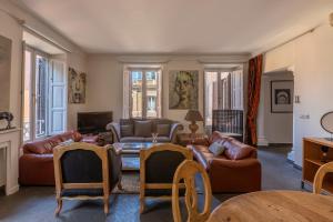 Casa Imperiale, a Burghesius home