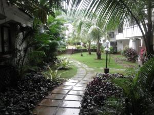 Riviera Foothills Greensview Apartment