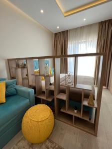 Milmari Golden N LUX 62