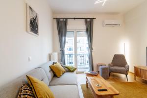 Luxury 1-Bedroom Apartment by the Sea in Athens