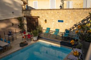 Villas Maison Toscane in a remarkable village - heated pool, jacuzzi, billiard & ensuite luxury bedrooms : photos des chambres