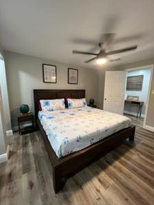 Peaceful getaway and Explore Tampa