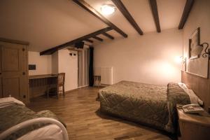 Triple Room with Balcony