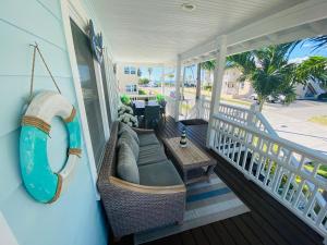 Pass-A-Grille Key West Style Main House Pool BBQ